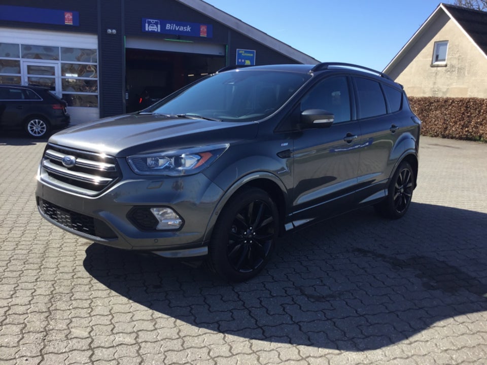 Ford Kuga 1,5 SCTi 150 ST-Line 5d