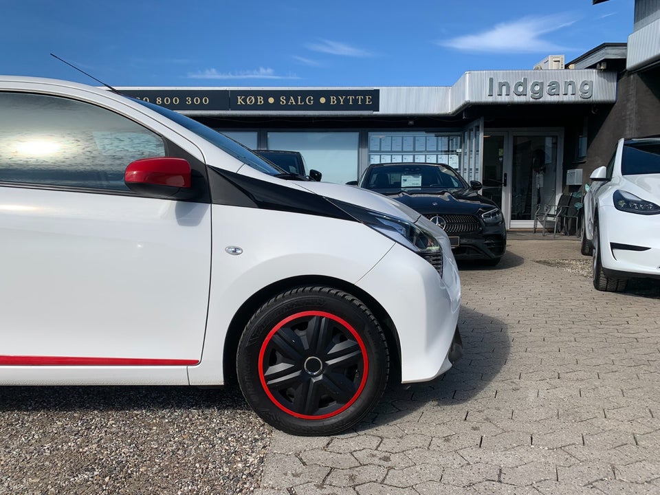 Toyota Aygo 1,0 VVT-i x-pression x-shift 5d