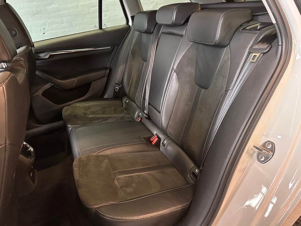 Skoda Octavia 1,4 TSi iV Plus Combi DSG 5d