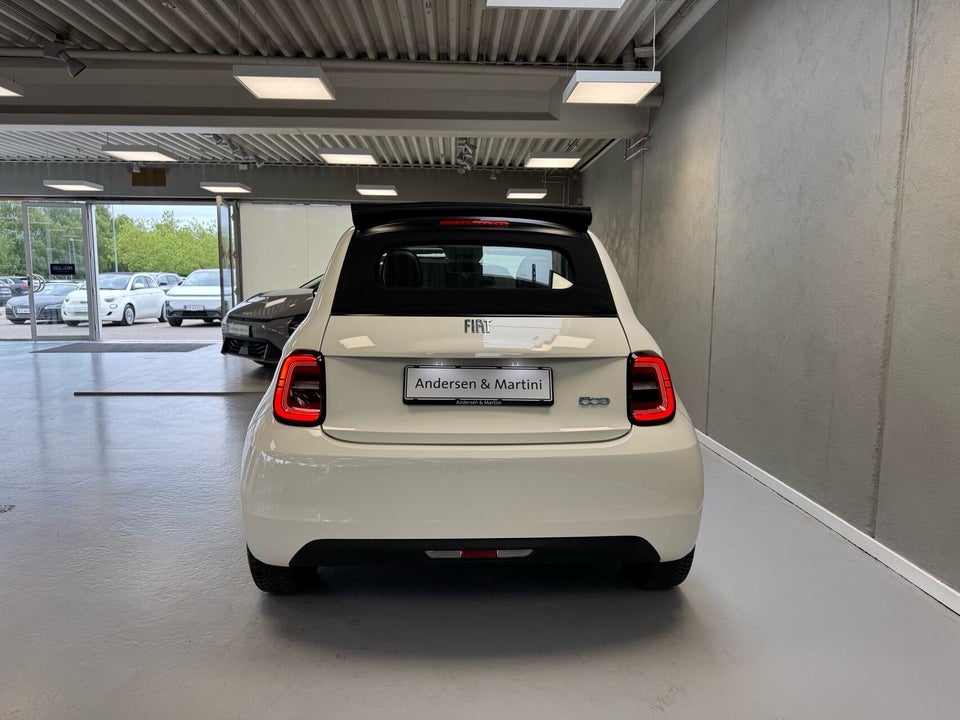 Fiat 500e 42 Icon Cabrio 2d