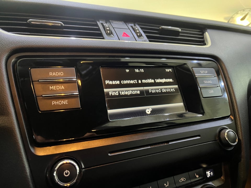 Skoda Octavia 2,0 TDi 150 Ambition DSG 5d