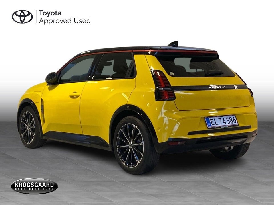 Renault 5 E-Tech 52 Iconic 5d