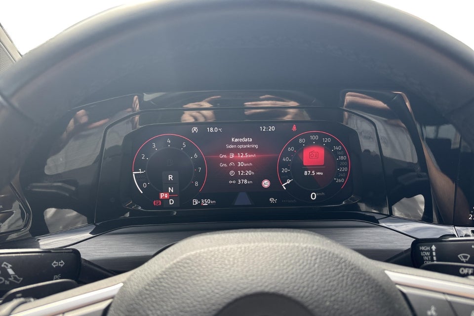 VW Golf VIII 1,5 eTSi 150 Style Variant DSG 5d