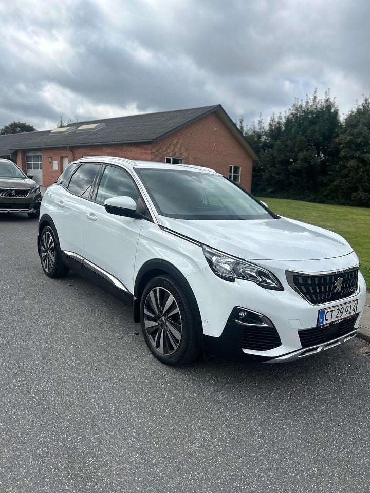 Peugeot 3008 1,2 e-THP 130 Allure 5d