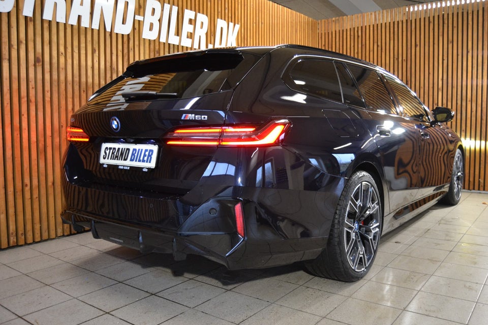 BMW i5 M60 Touring xDrive 5d
