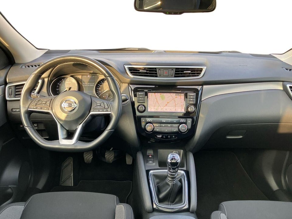 Nissan Qashqai 1,3 Dig-T 160 N-Connecta 5d