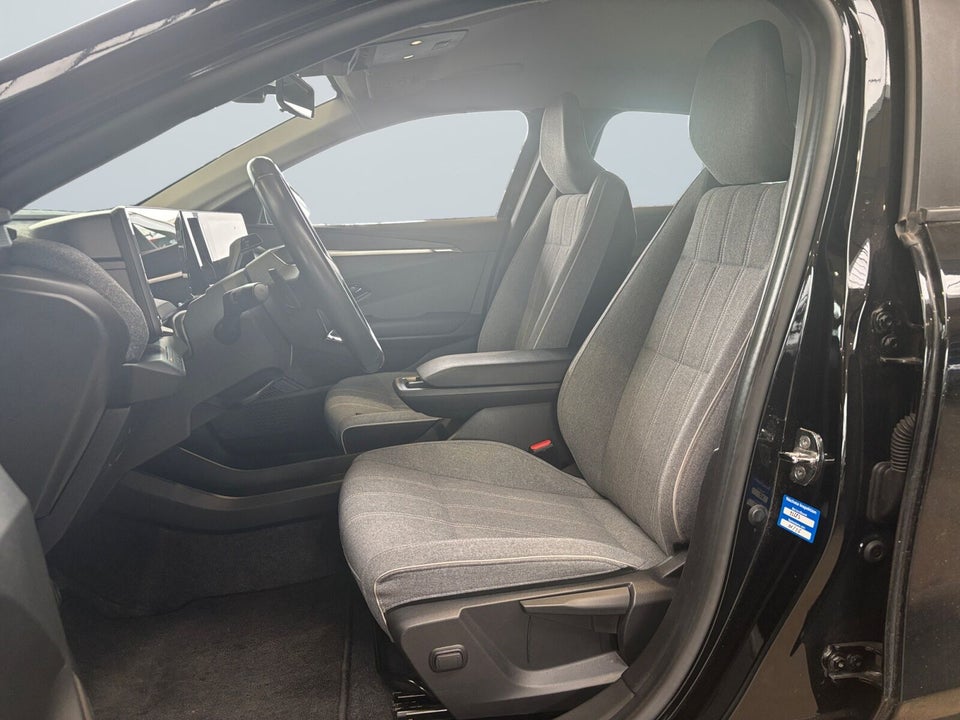 Renault Megane E-Tech 40 Equilibre 5d