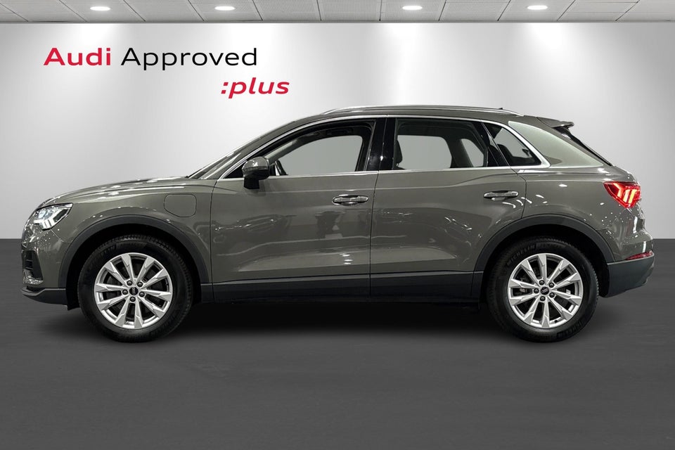 Audi Q3 45 TFSi e Attitude plus S-tr. 5d