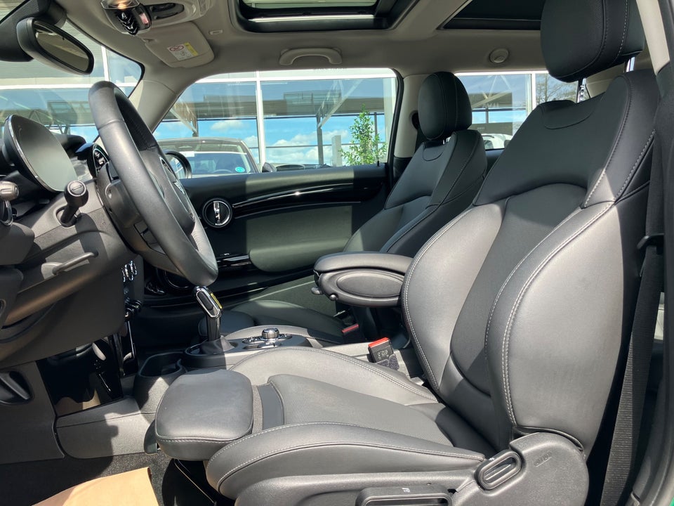 MINI Cooper SE Edition Premium Plus 3d