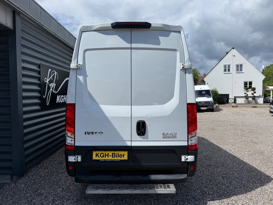 Iveco Daily 3,0 35S18 12m³ Van AG8