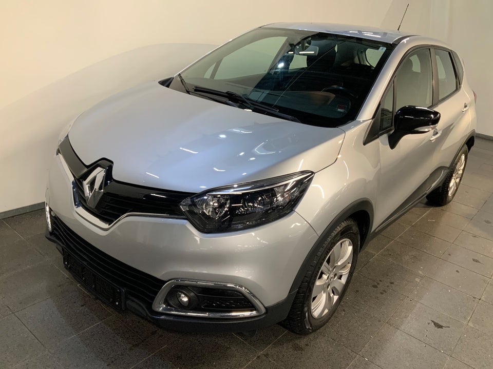 Renault Captur 0,9 TCe 90 Expression 5d