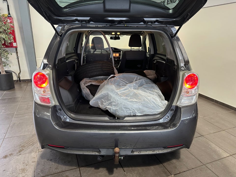 Toyota Sportsvan 1,8 VVT-i T2 Touch MDS Van 5d