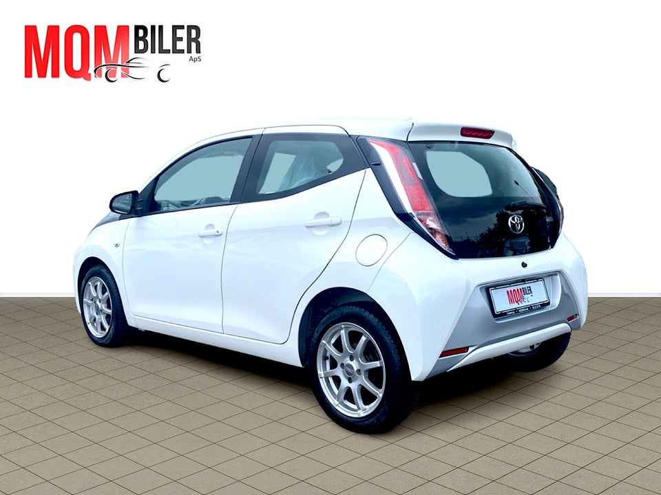 Toyota Aygo 1,0 VVT-i x-pure 5d