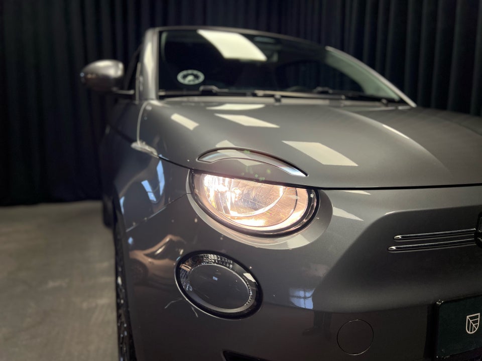 Fiat 500e 42 Icon Cabrio 2d