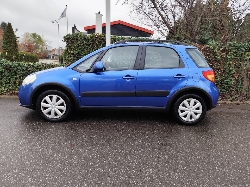Suzuki SX4 1,6 GL-J 5d