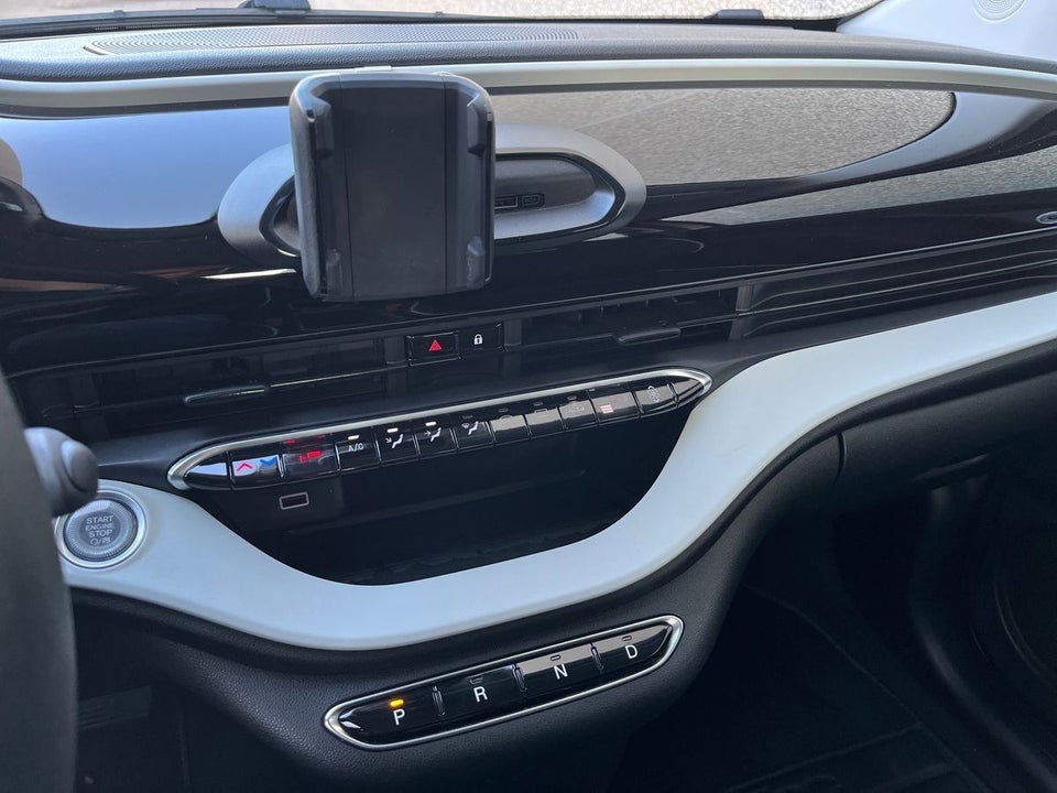 Fiat 500e 24 Action 3d