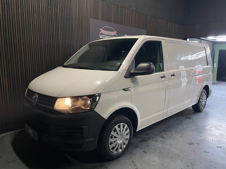 VW Transporter 2,0 TDi 150 Kassevogn DSG lang