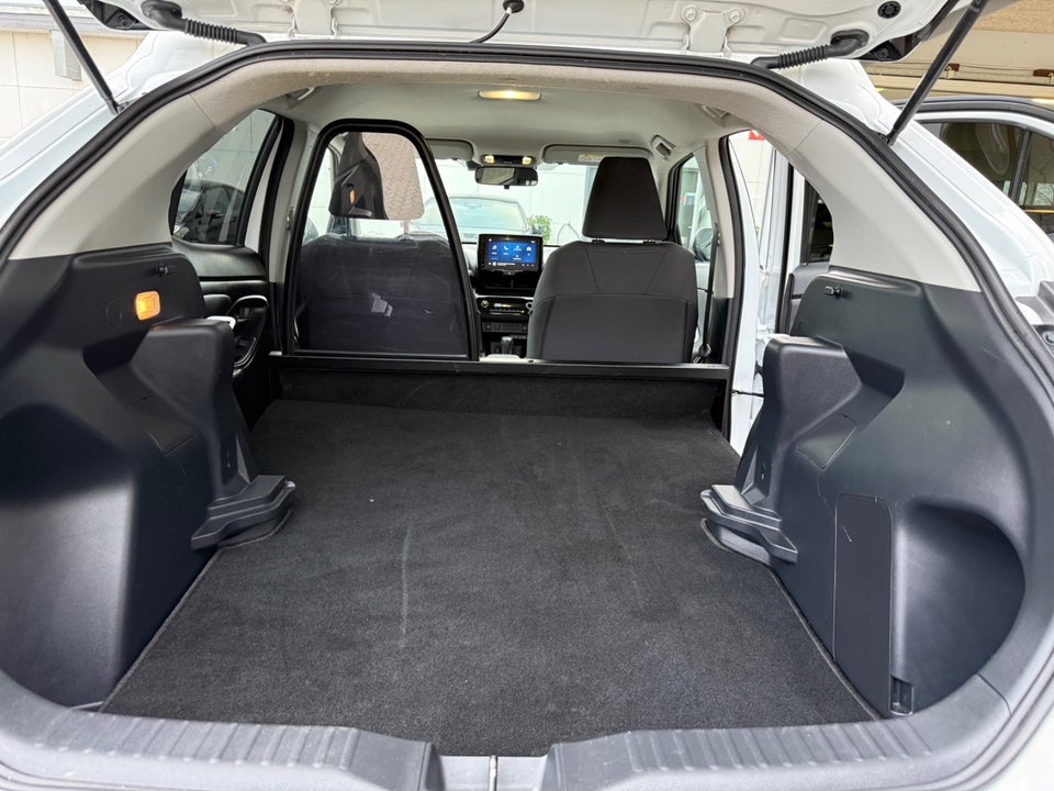 Toyota Yaris Cross 1,5 Hybrid Active e-CVT Van 5d