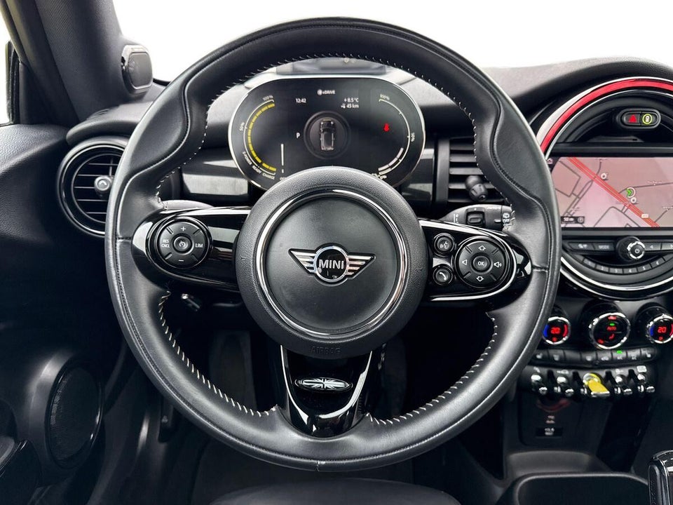 MINI Cooper SE Trim XL 3d