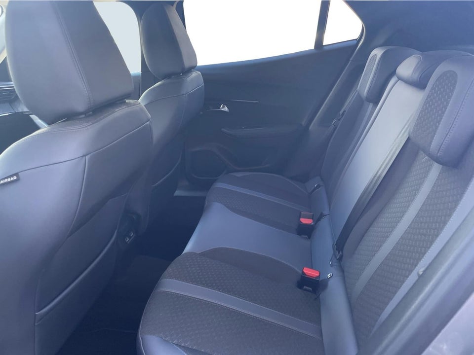 Peugeot 2008 1,5 BlueHDi 130 Allure Pack EAT8 5d
