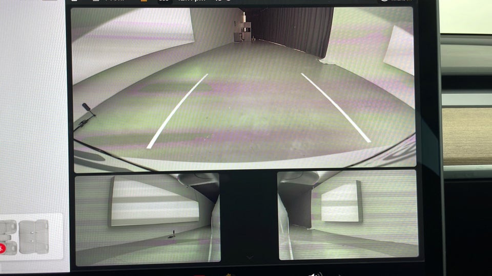 Tesla Model 3 Standard Range+ RWD 4d