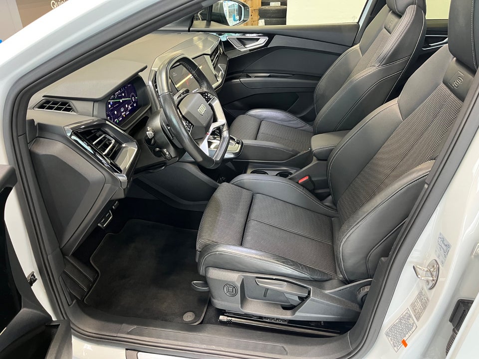 Audi Q4 e-tron 40 S-line Sportback 5d