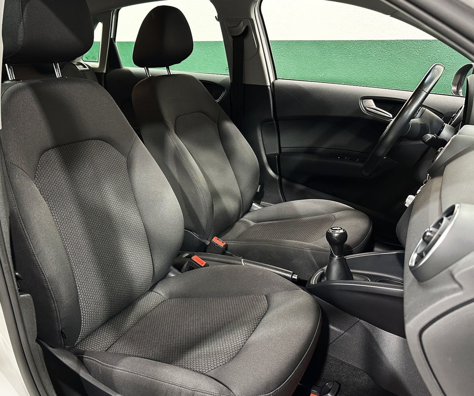 Audi A1 1,0 TFSi 95 Ultra Sportback 5d