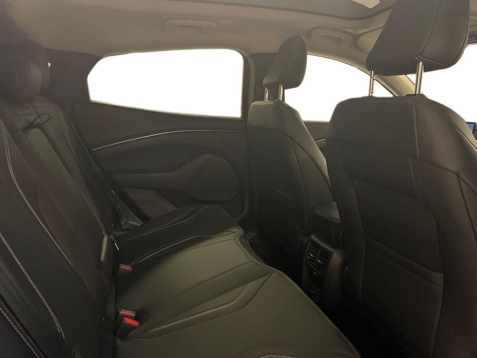 Ford Mustang Mach-E 70 Standard Range 5d