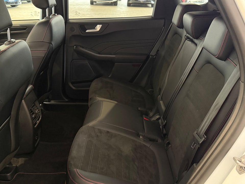 Ford Kuga 2,5 PHEV ST-Line X CVT 5d