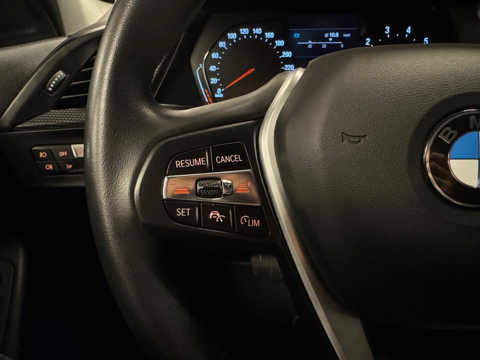 BMW 118i 1,5 Sport Line aut. 5d