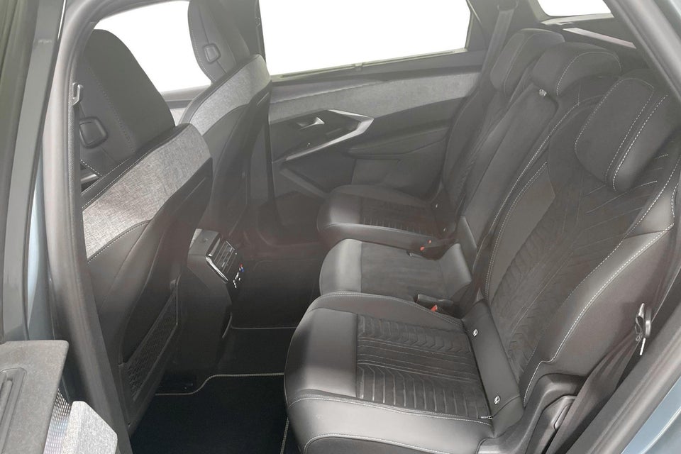 Peugeot e-5008 77 GT Pack 7prs 5d