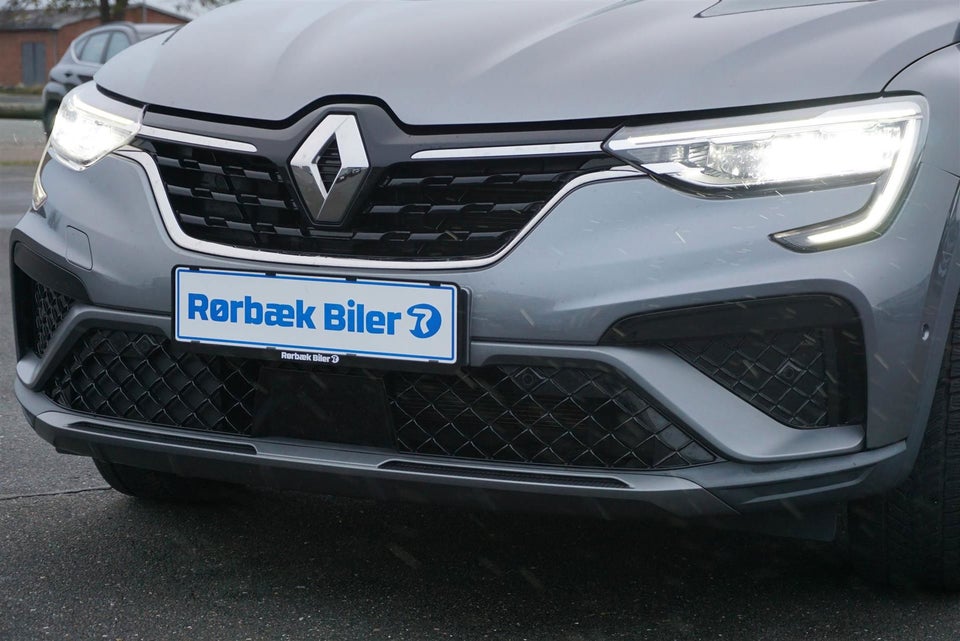 Renault Arkana 1,6 E-Tech R.S. Line 5d