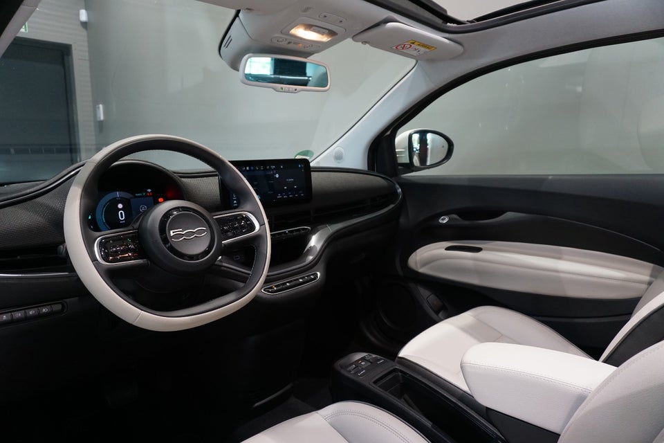 Fiat 500e 42 la Prima by Bocelli Cabrio 2d