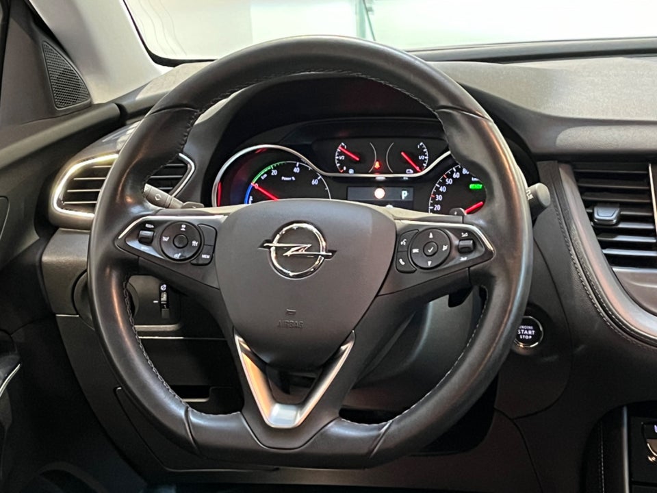 Opel Grandland X 1,6 Hybrid Cosmo Prestige aut. 5d