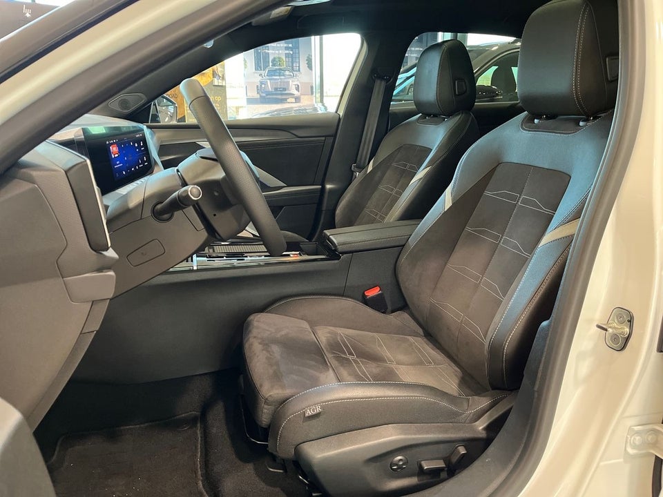 Opel Astra-e 54 Ultimate 5d