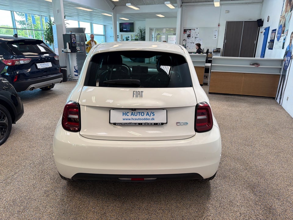Fiat 500e 42 Icon 3+1 4d