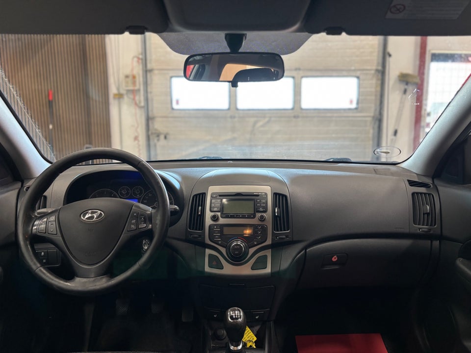 Hyundai i30 1,6 CRDi 90 Blue Drive CW 5d