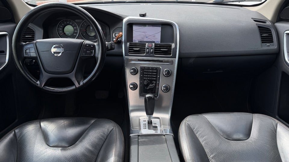 Volvo XC60 2,0 D3 163 Momentum aut. 5d