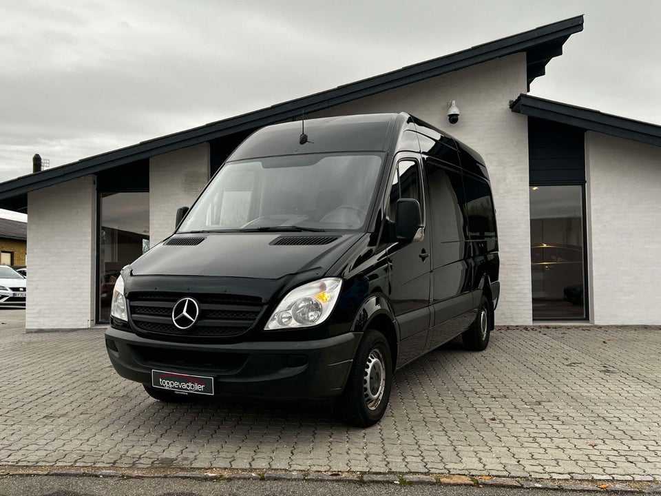 Mercedes Sprinter 216 2,2 CDi R2 Kassevogn 5d