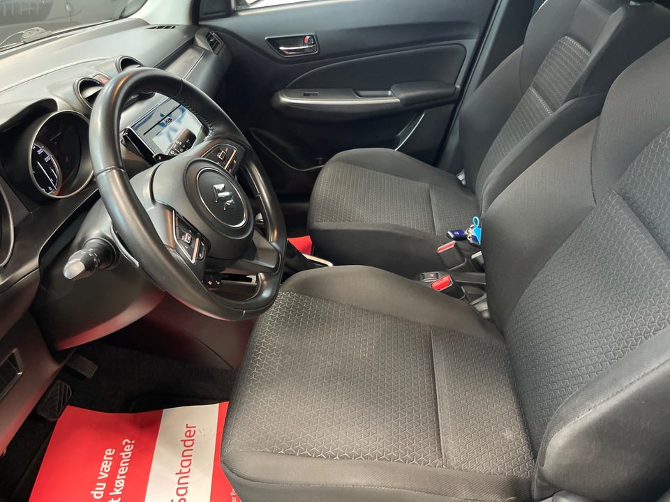 Suzuki Swift 1,2 mHybrid Exclusive CVT 5d