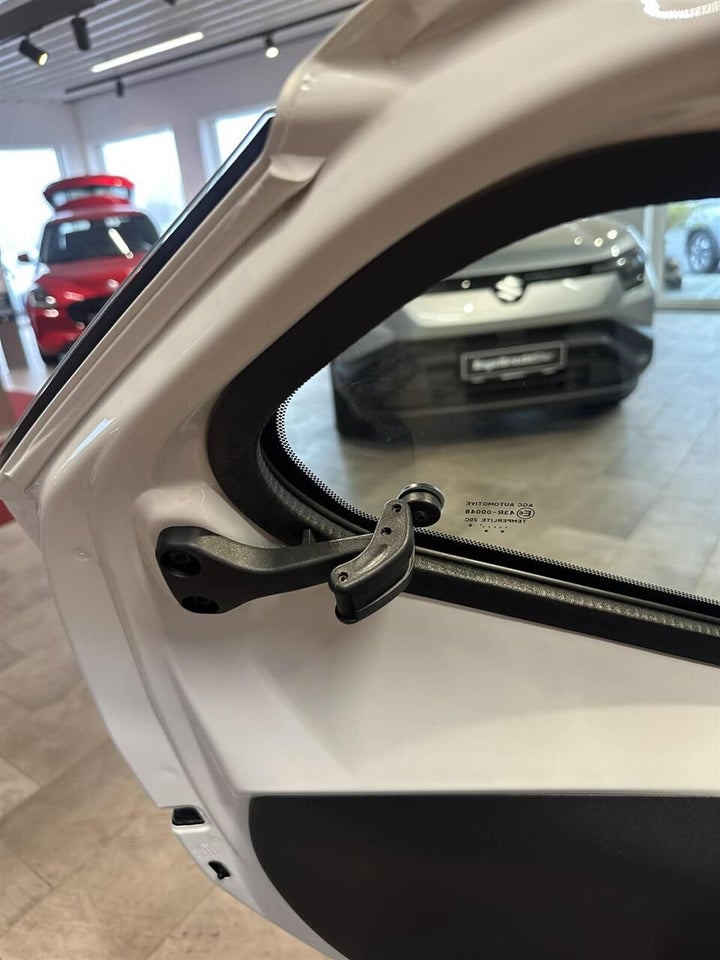 Toyota Aygo 1,0 VVT-i x-press x-shift 5d