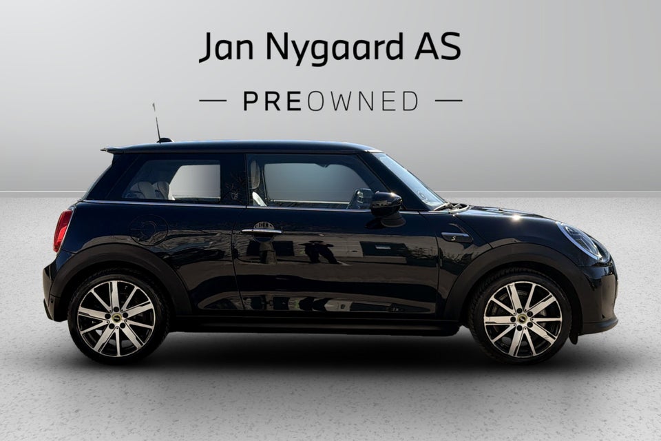 MINI Cooper SE Maximise 3d