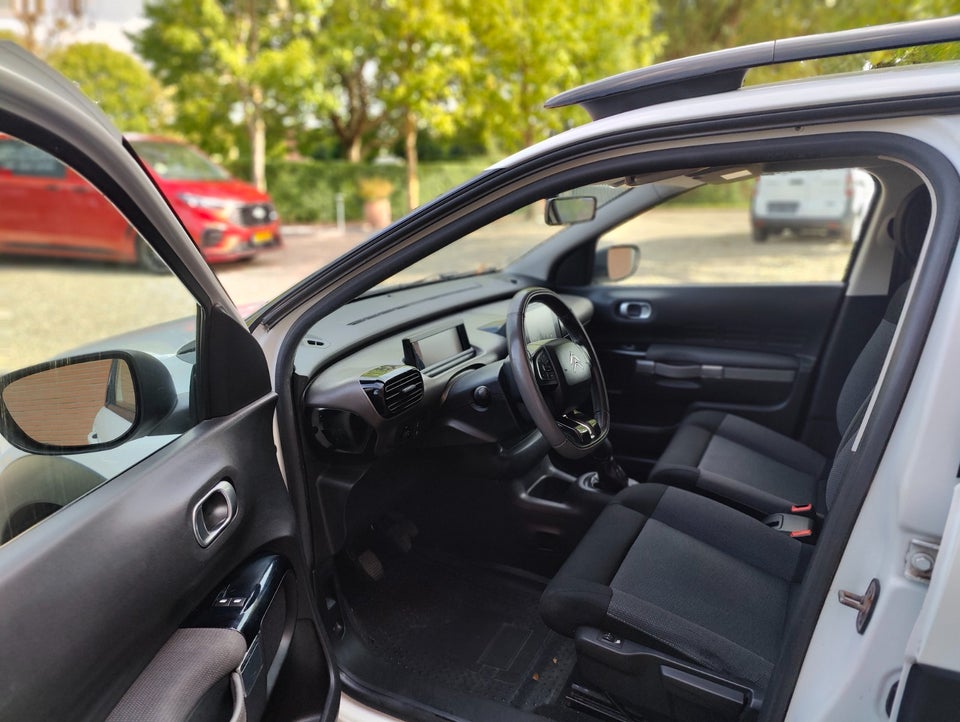 Citroën C4 Cactus 1,6 BlueHDi 100 Feel Van 5d