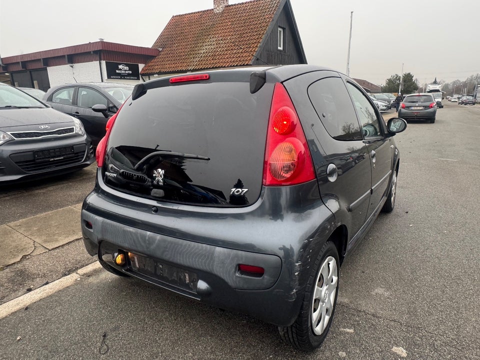 Peugeot 107 1,0 Active 5d