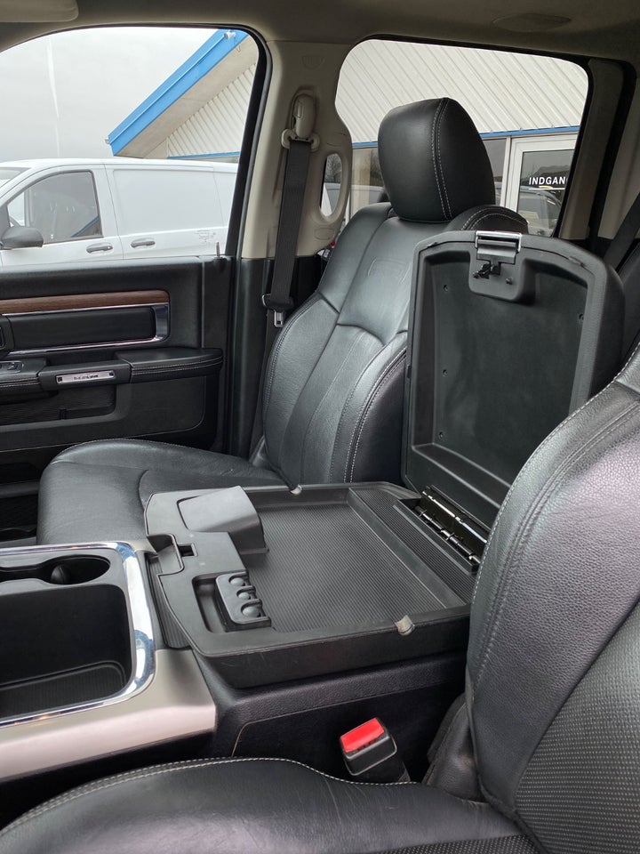 Dodge RAM 1500 5,7 V8 Laramie Crew Cab aut. 4x4 4d