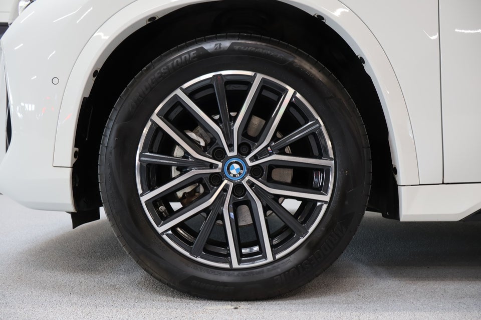 BMW iX1 eDrive20 M-Sport 5d