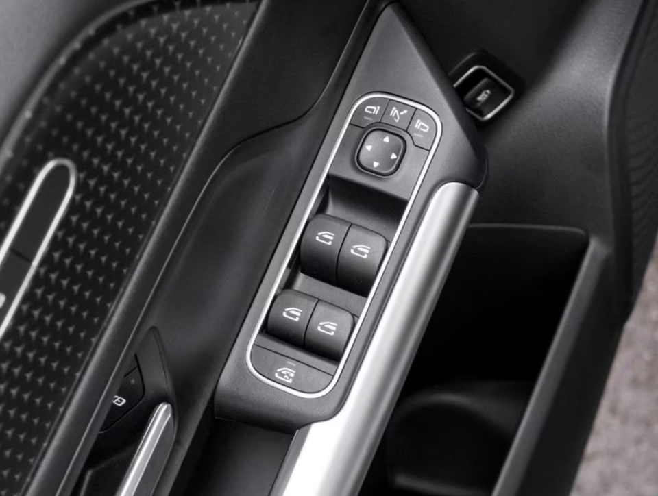 Mercedes EQA250+ Progressive Advance 5d