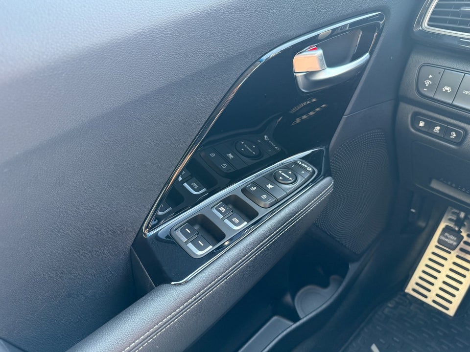 Kia Niro 1,6 PHEV Advance+ DCT 5d