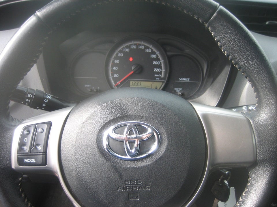 Toyota Yaris 1,0 VVT-i T1 Style 5d