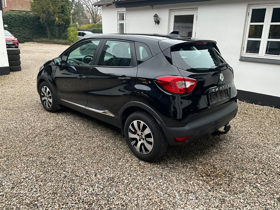 Renault Captur 0,9 TCe 90 Expression 5d